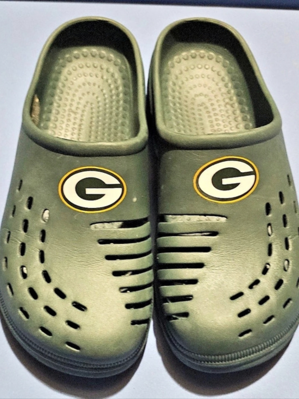 FOCO Green Bay Packers Team Color Clogs / Gel Slides Green